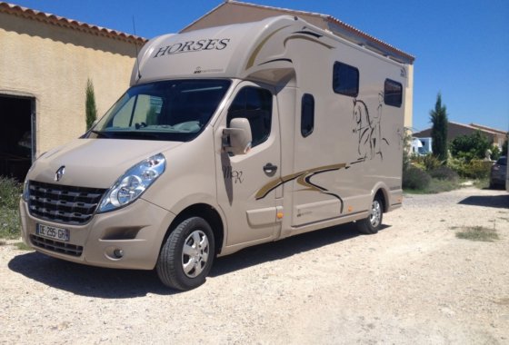 vans a chevaux a vendre